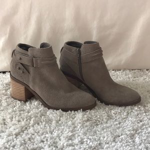 Steve Madden Pati Taupe Ankle Boot -Size 6.5- NWOT